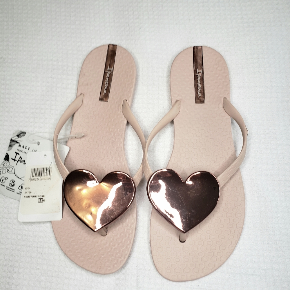 NEW Ipanema Wave Heart Women's Size 6 Rose Gold Blush Flip Flop Sandals